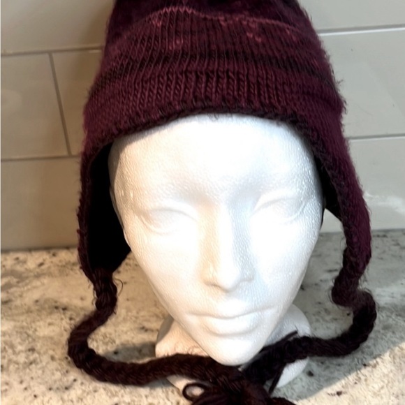 ❄️ Winter Wear Sweaters/Flannel/Toque/Scarf /Sherpa/Vests/Pants - Picture 3 of 10